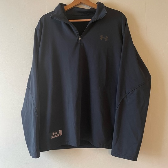 Under Armour Other - Under Armour swetaer-Size L